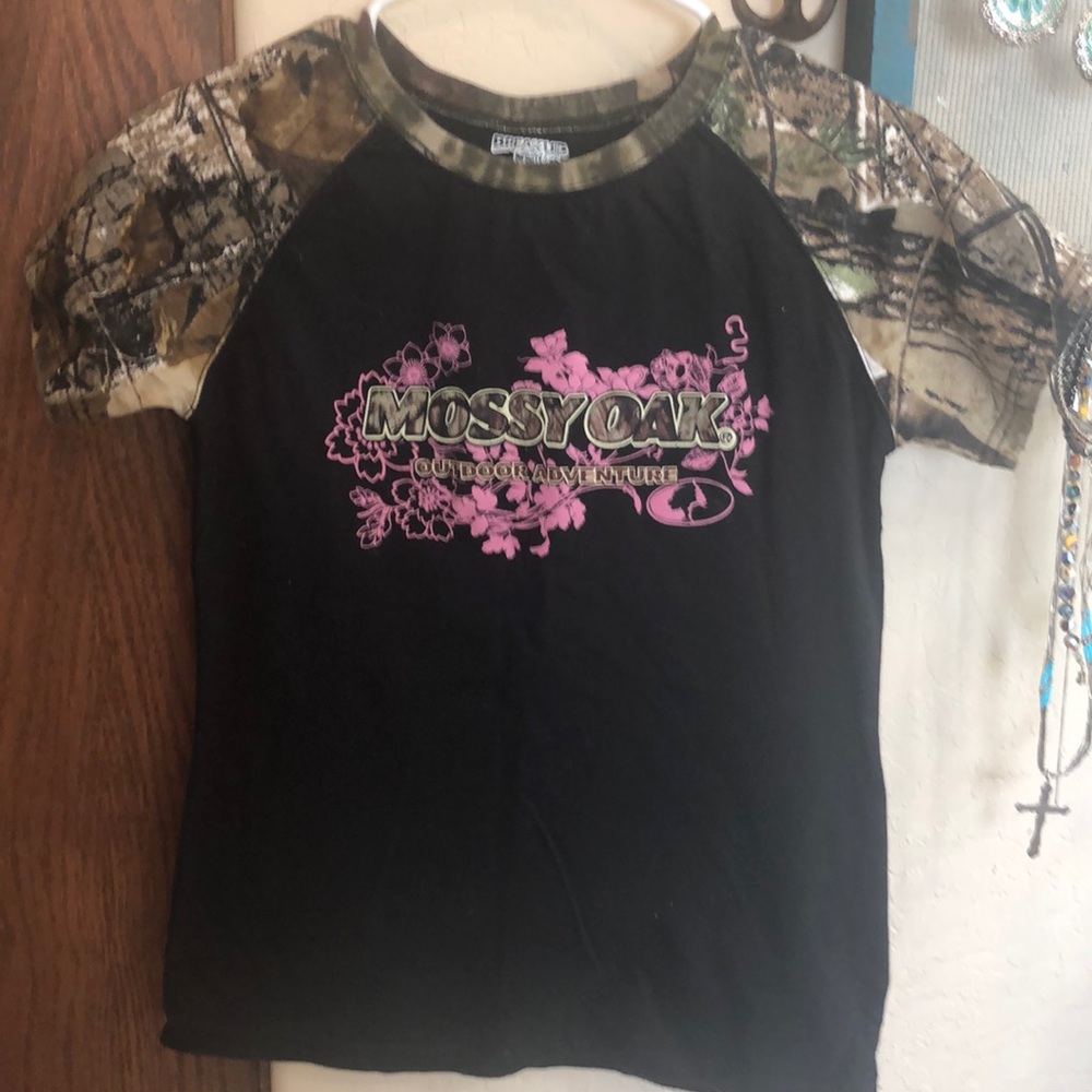Missy Oak Tee